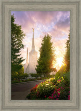 Load image into Gallery viewer, Portland Garden Circle