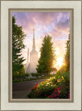 Load image into Gallery viewer, Portland Garden Circle