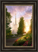 Load image into Gallery viewer, Portland Garden Circle
