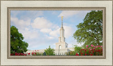 Load image into Gallery viewer, Sacramento Flowers