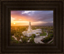 Load image into Gallery viewer, Redlands Highlands