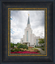 Load image into Gallery viewer, Vancouver Cloudy Day