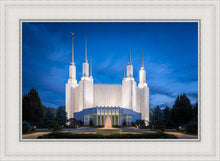 Load image into Gallery viewer, Washington DC Sapphire Glow