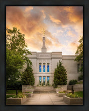 Load image into Gallery viewer, Winter Quarters Summer Window