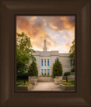 Load image into Gallery viewer, Winter Quarters Summer Window