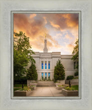 Load image into Gallery viewer, Winter Quarters Summer Window