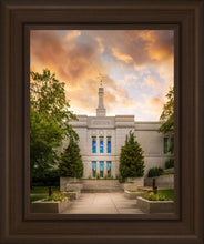 Load image into Gallery viewer, Winter Quarters Summer Window