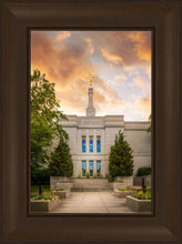 Load image into Gallery viewer, Winter Quarters Summer Window