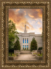 Load image into Gallery viewer, Winter Quarters Summer Window