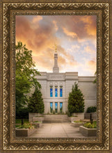 Load image into Gallery viewer, Winter Quarters Summer Window
