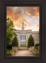 Load image into Gallery viewer, Winter Quarters Summer Window