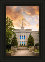 Load image into Gallery viewer, Winter Quarters Summer Window