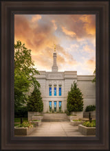 Load image into Gallery viewer, Winter Quarters Summer Window