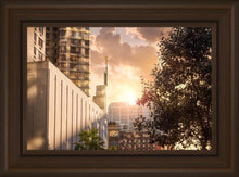 Load image into Gallery viewer, Manhattan Solace