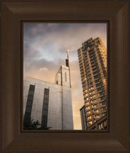 Load image into Gallery viewer, Upwards, Manhattan
