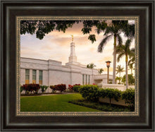 Load image into Gallery viewer, Kona Sunset Panorama