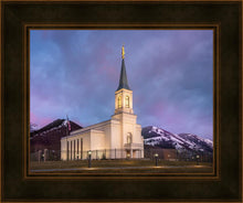 Load image into Gallery viewer, Star Valley Winter Refuge