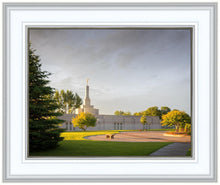 Load image into Gallery viewer, Bismarck Golden Glow