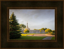 Load image into Gallery viewer, Bismarck Golden Glow