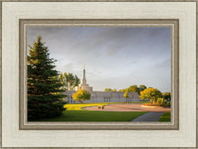 Load image into Gallery viewer, Bismarck Golden Glow