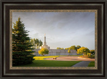 Load image into Gallery viewer, Bismarck Golden Glow