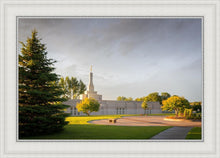 Load image into Gallery viewer, Bismarck Golden Glow