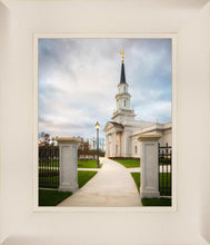 Load image into Gallery viewer, Hartford Pathway