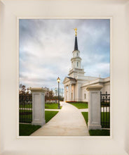Load image into Gallery viewer, Hartford Pathway