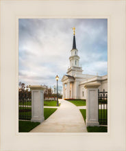 Load image into Gallery viewer, Hartford Pathway