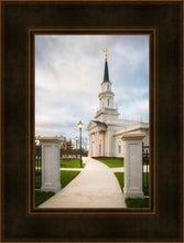 Load image into Gallery viewer, Hartford Pathway