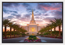Load image into Gallery viewer, Gilbert Garden Oasis