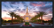 Load image into Gallery viewer, Gilbert Garden Oasis
