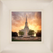 Load image into Gallery viewer, St. Louis Glory to God