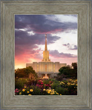 Load image into Gallery viewer, Jordan River Flowers
