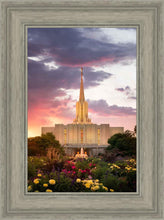 Load image into Gallery viewer, Jordan River Flowers