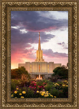 Load image into Gallery viewer, Jordan River Flowers