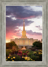 Load image into Gallery viewer, Jordan River Flowers