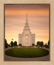 Load image into Gallery viewer, Kansas City Golden