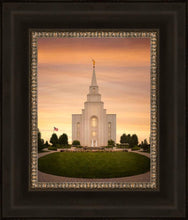 Load image into Gallery viewer, Kansas City Golden