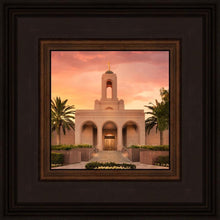 Load image into Gallery viewer, Newport Beach Lift Me Up