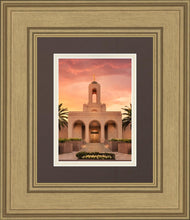 Load image into Gallery viewer, Newport Beach Lift Me Up