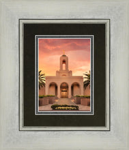 Load image into Gallery viewer, Newport Beach Lift Me Up