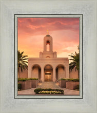 Load image into Gallery viewer, Newport Beach Lift Me Up