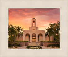 Load image into Gallery viewer, Newport Beach Lift Me Up