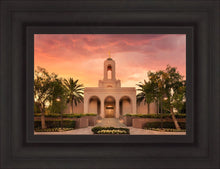 Load image into Gallery viewer, Newport Beach Lift Me Up