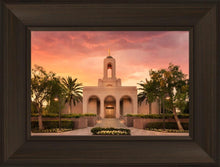 Load image into Gallery viewer, Newport Beach Lift Me Up