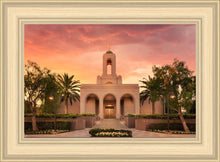 Load image into Gallery viewer, Newport Beach Lift Me Up