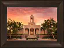 Load image into Gallery viewer, Newport Beach Lift Me Up