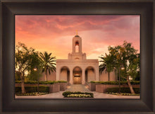 Load image into Gallery viewer, Newport Beach Lift Me Up