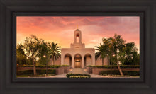 Load image into Gallery viewer, Newport Beach Lift Me Up